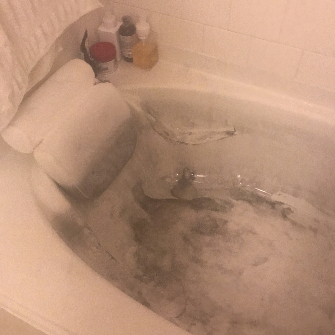 乌贼宰杀视频,乌贼被杀的过程