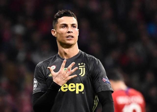 金光闪闪！C罗赛前踩场曾穿耐克潮鞋，限量版镶钻跑鞋极其酷炫