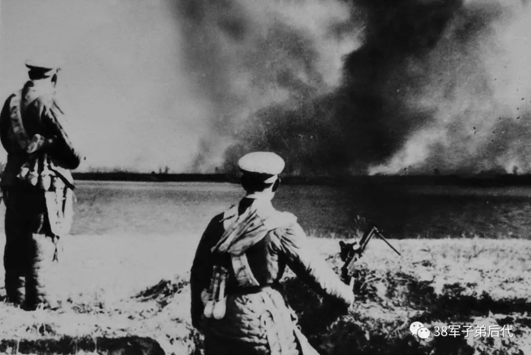 散文朗诵|鸭绿江，我在听你说