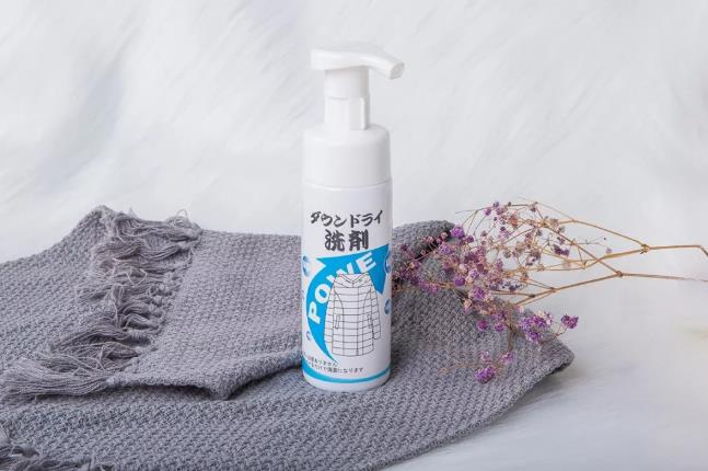 脏羽绒服真的可以一喷去污吗,白色羽绒服防脏喷雾