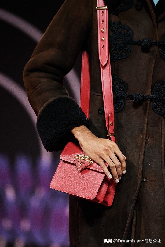 prada2023早春新款包,新款prada时装包晚宴包