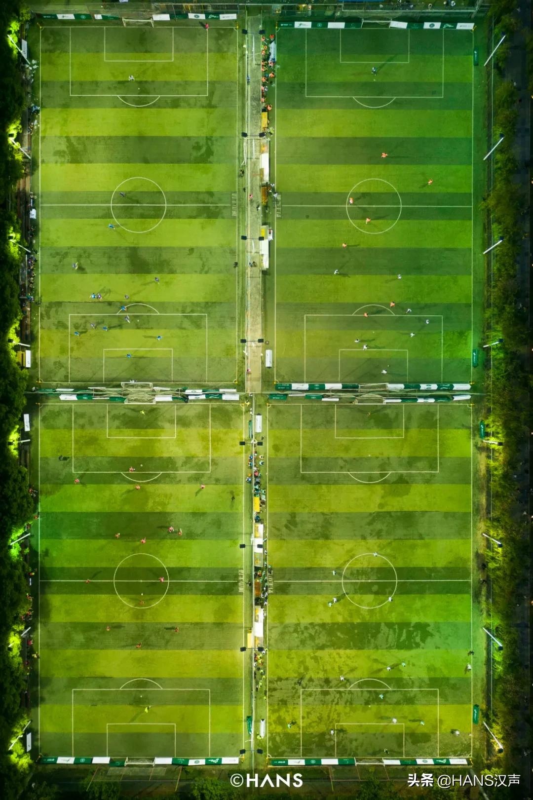 你在武汉球场边吼一嗓，就会认识一位带头大哥