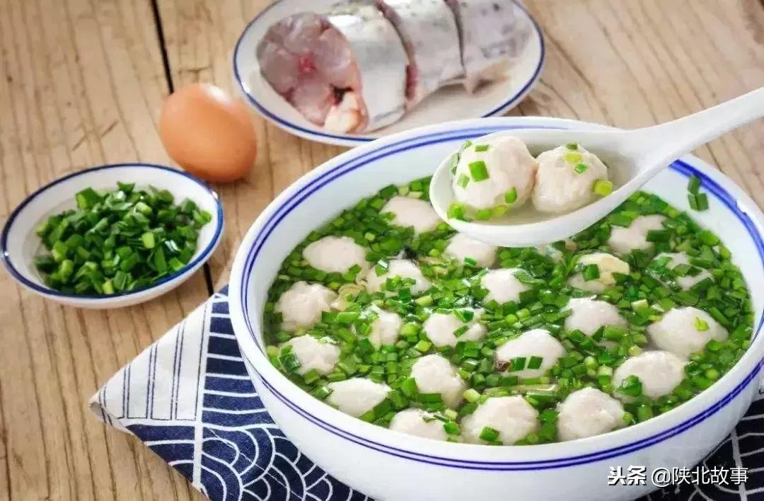 这个最适合冬天来的北方小城，光是海鲜就能让你吃回票价