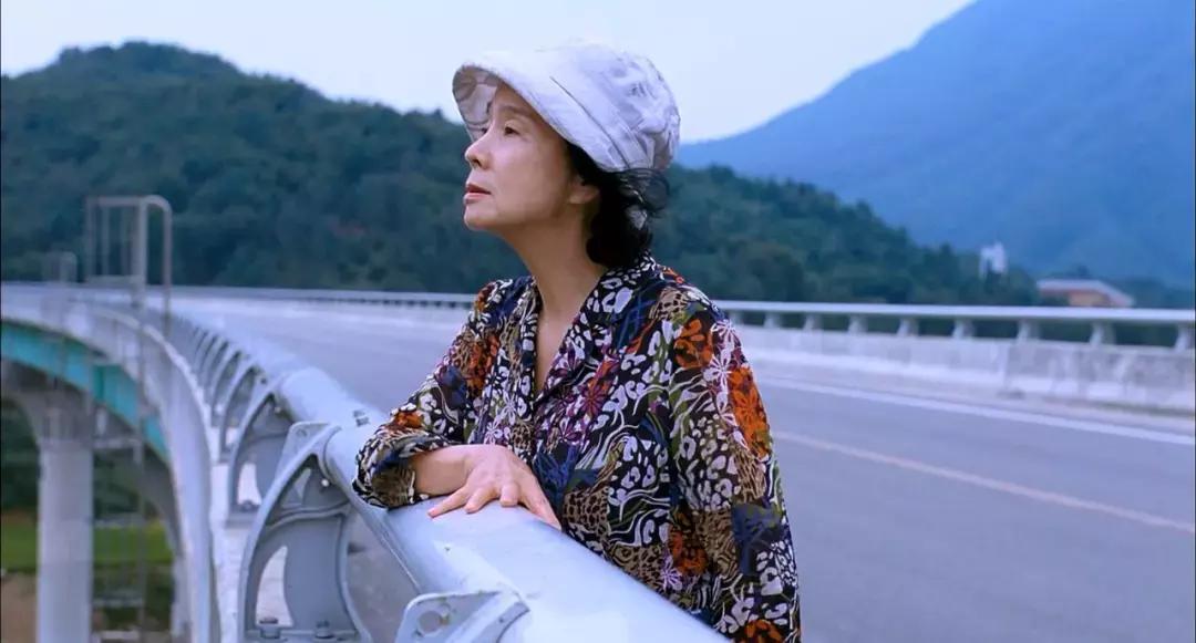 奇情*力暴**,风格极端,然而你却忘了韩国电影中的人