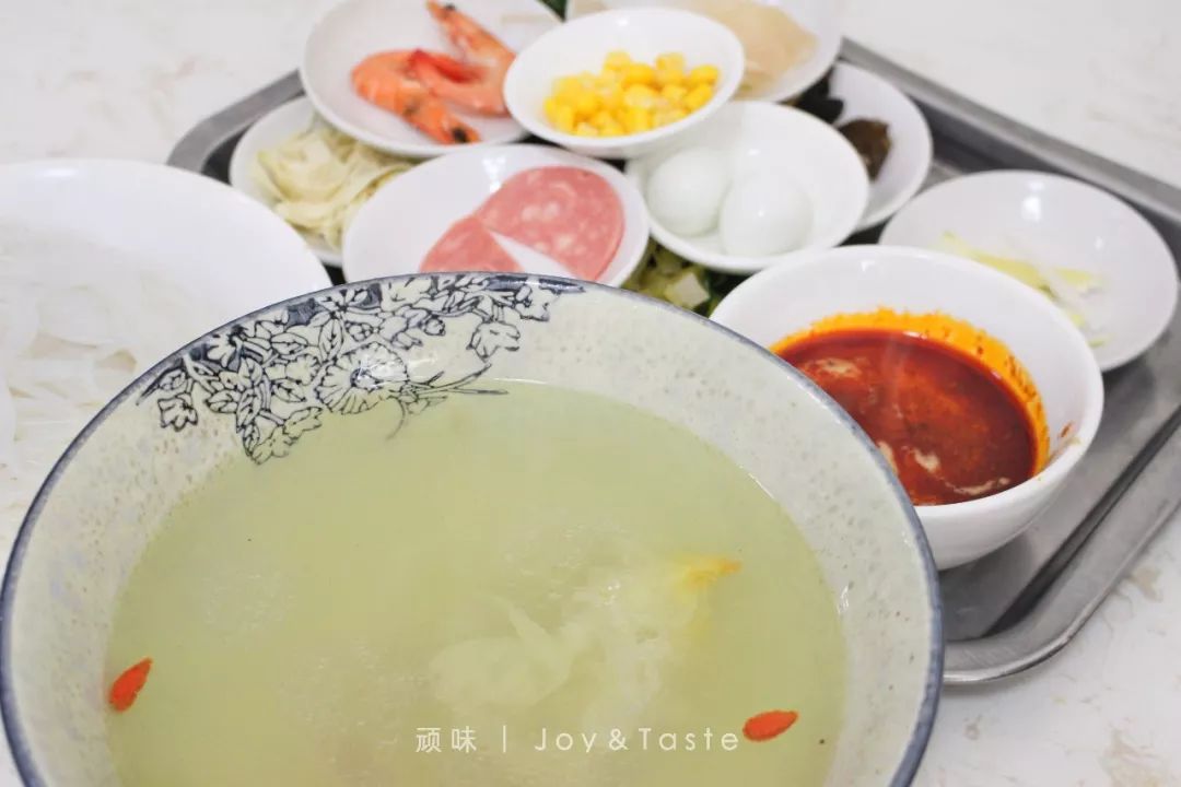 西安必吃的15家超好吃的米线合集,西安最有名的九家米线