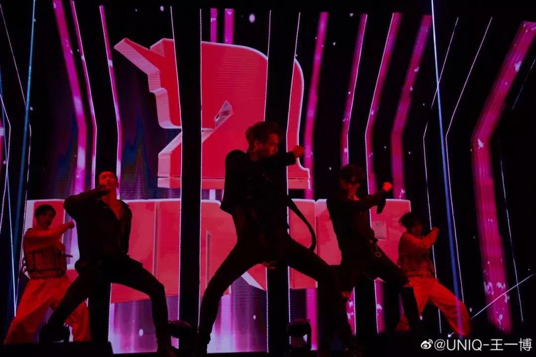 长得漂亮就是娘娘腔？现在的弟弟个顶个真材实料