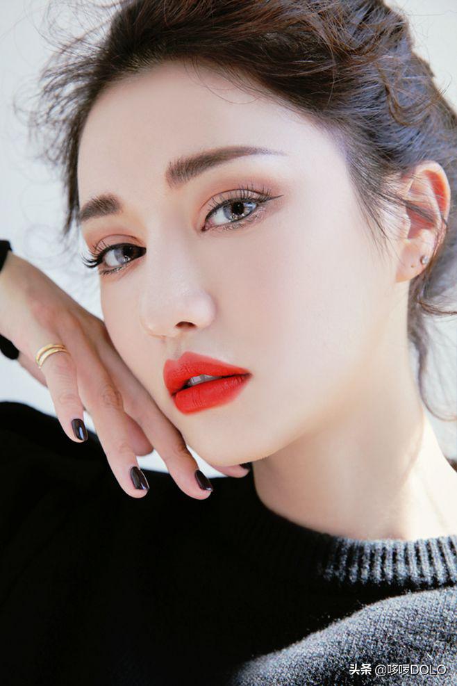 在DOLO美瞳第一天知道我为什么还没有男票?