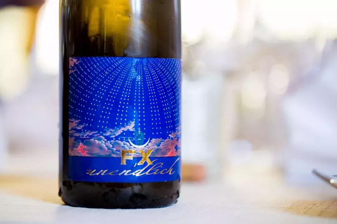 js葡萄酒榜单,权威的酒评家