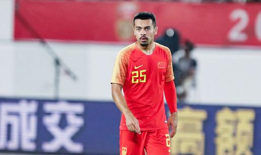 埃尔克森入选国足视频,埃尔克森为什么能代表中国队踢球