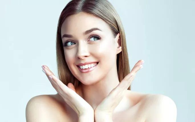 花8000元送了个大排灯给女友，为何惨遭唾弃？