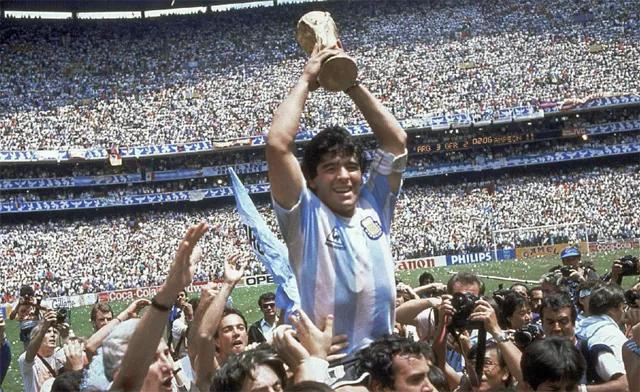 瓦妮莎悼念科比,马拉多纳瓦妮莎