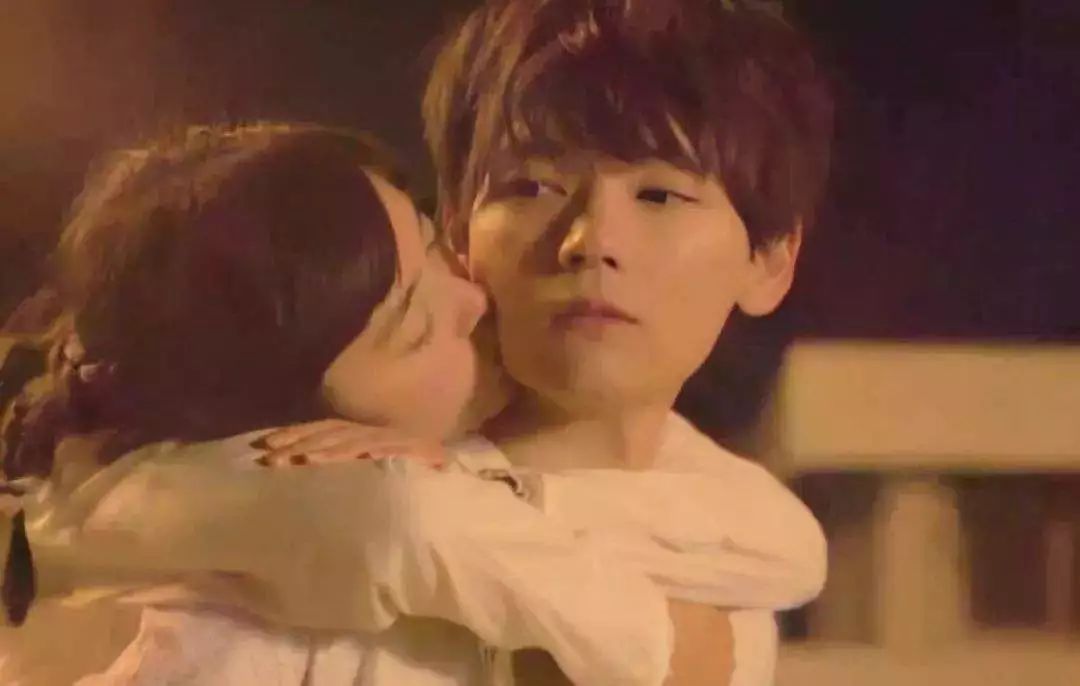 北大女生自杀事件：这场极致的冥王星操纵，只钩住了2件事