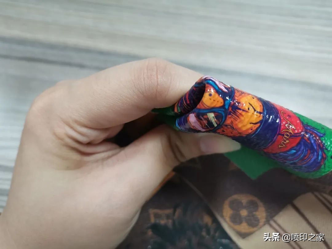 uv打印皮革产生裂纹,uv打印布老起皱