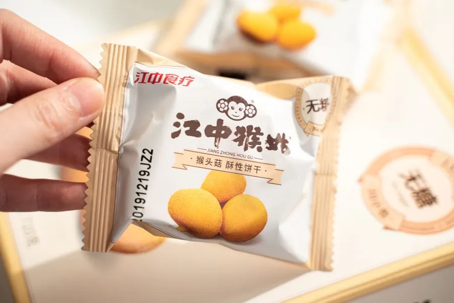 被薇娅直播间榨干零食预算后，写出了这篇测评报告（上）