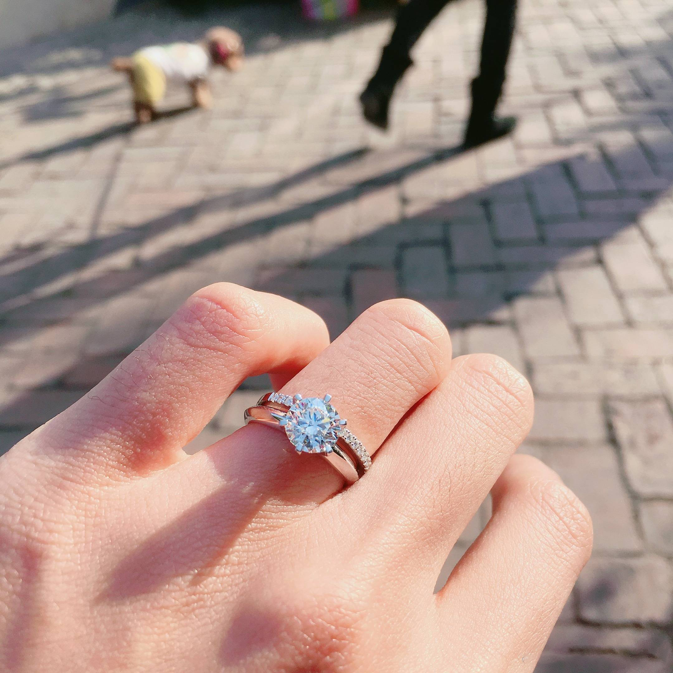 成都钻戒定制品牌哪家好一点,专业的钻戒定制同时兼具原创