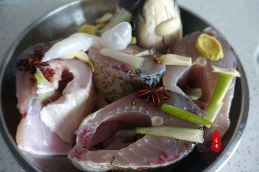 千炖豆腐万炖鱼怎么说,老豆腐炖草鱼做法