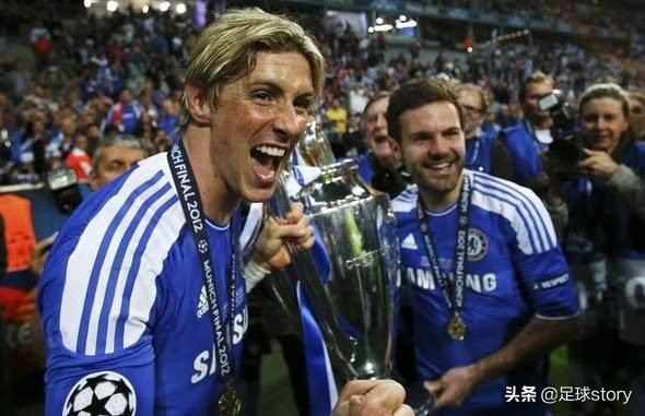 他一直被命运眷顾，生涯前段，他是天之骄子，后段，他是上帝宠儿