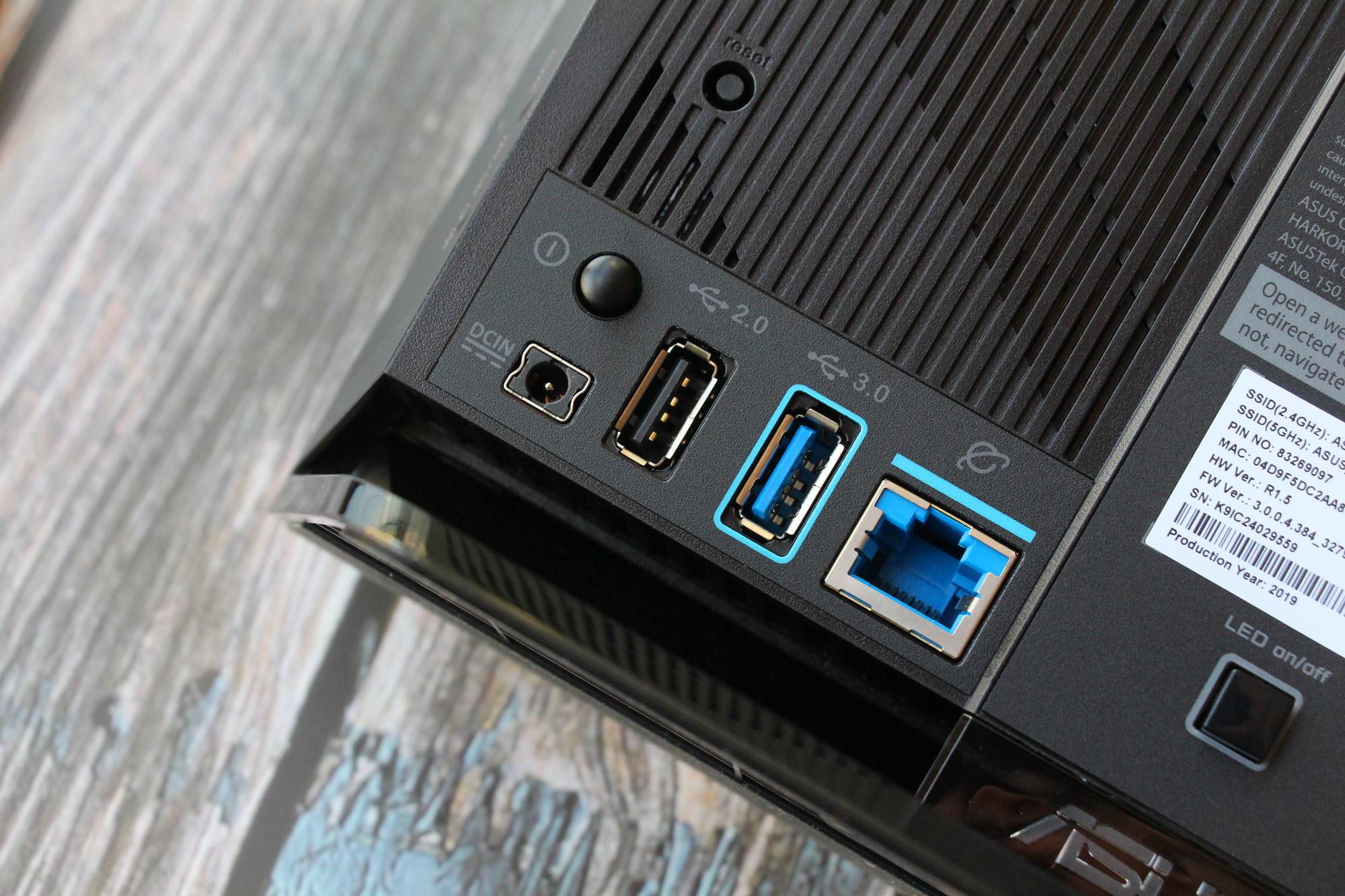 华硕rt-ac86uaimesh设置,华硕ac86u穿墙效果测试