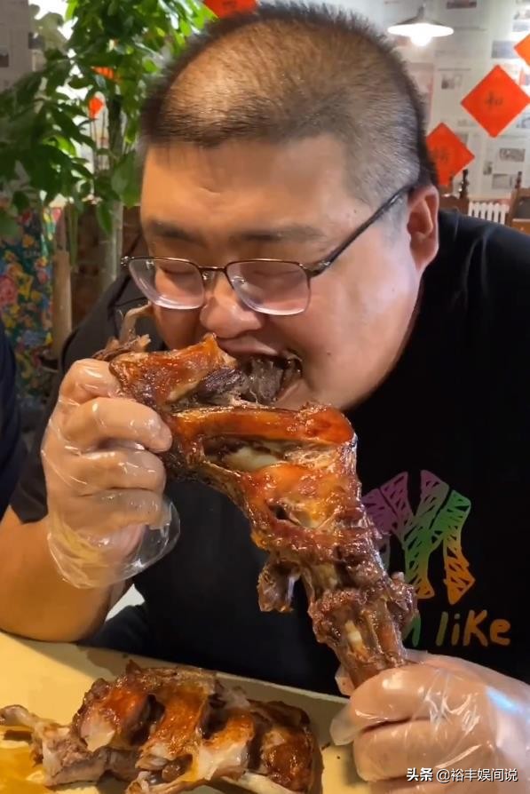 网红泡泡龙离世视频,知名网红泡泡龙突然猝死