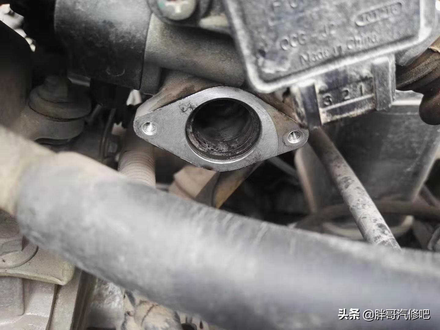 发动机曲轴通风阀在哪里,曲轴强制通风阀靠什么打开