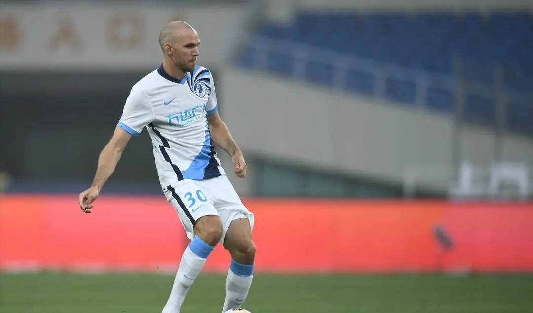 2外援回归，大连人次回合争取进一球，青年军组首发11人央视直播