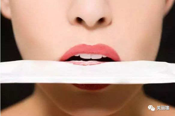 迪奥涂口红的正确方法,迪奥口红不化妆涂哪一款