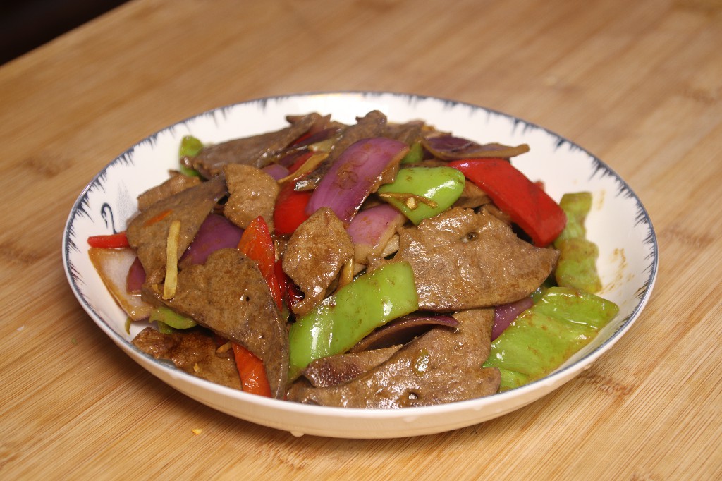 猪肝怎么腌制要焯水吗,炒猪肝是先放料酒还是后放料酒