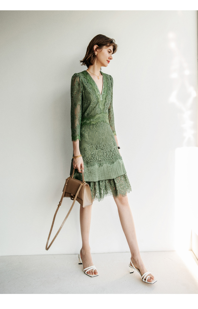 法式古着的细腻,工艺感爆棚的仲夏女神蕾丝裙
