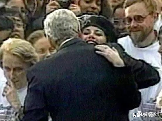 和克林顿婚外恋被网络*力暴**险自杀，20年后，她勇敢说出真相