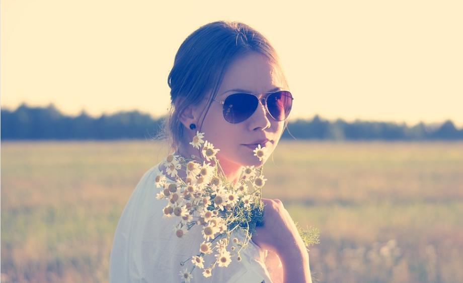 女人纯不纯洁看这3点就知道了,女生纯情的表现