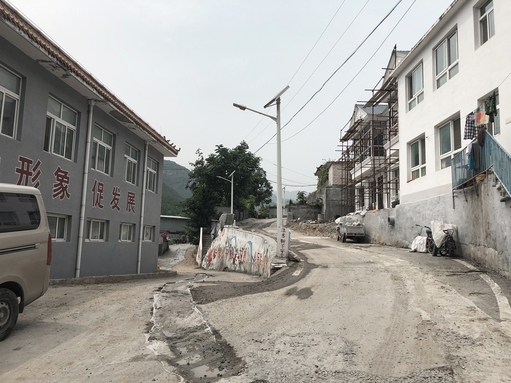 京郊房山登山路线,房山东港登山步道