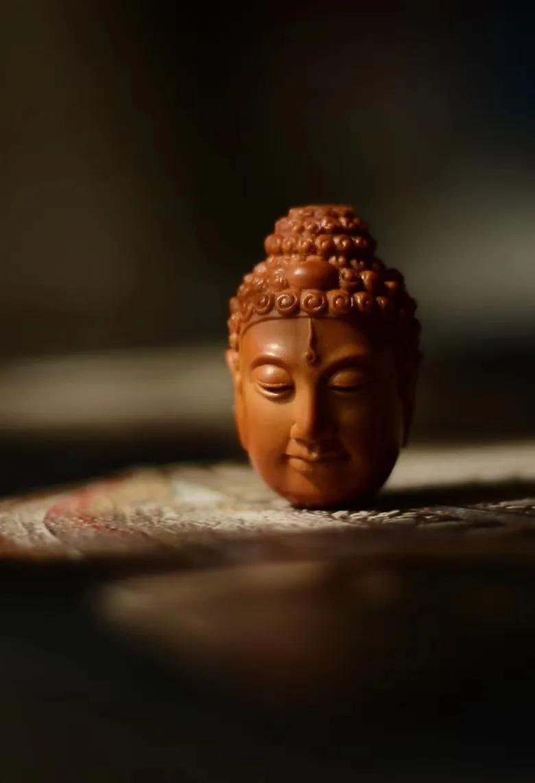 核雕的雕刻题材,刀尖上的艺术核雕工具知多少