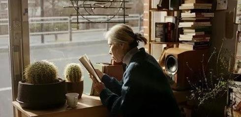 69岁老人被29岁男人性侵，罪犯逍遥法外，这部韩国电影真敢拍