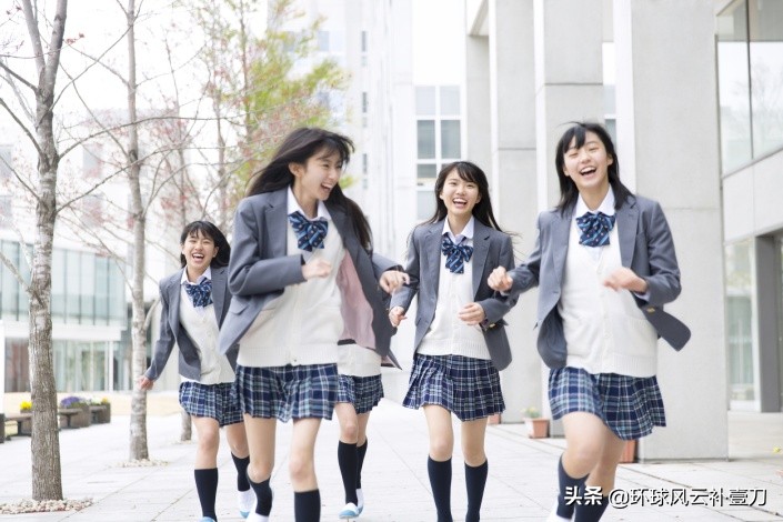 在日本做个清纯的女大学生不易，当心“*艳猎**陷阱”！