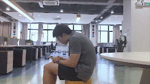 落枕可能是颈椎在喊救命,脖子落枕治疗的方法