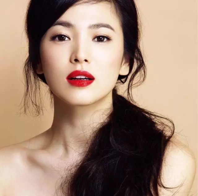 大牌口红色号排行榜前十名,黄皮深唇色必入大牌口红春夏