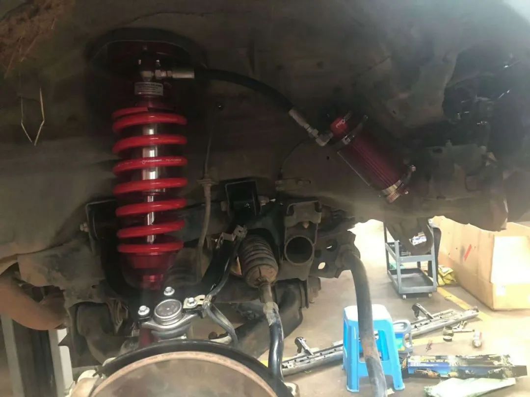 山猫帕杰罗避震测试,山猫帕杰罗变速箱升级
