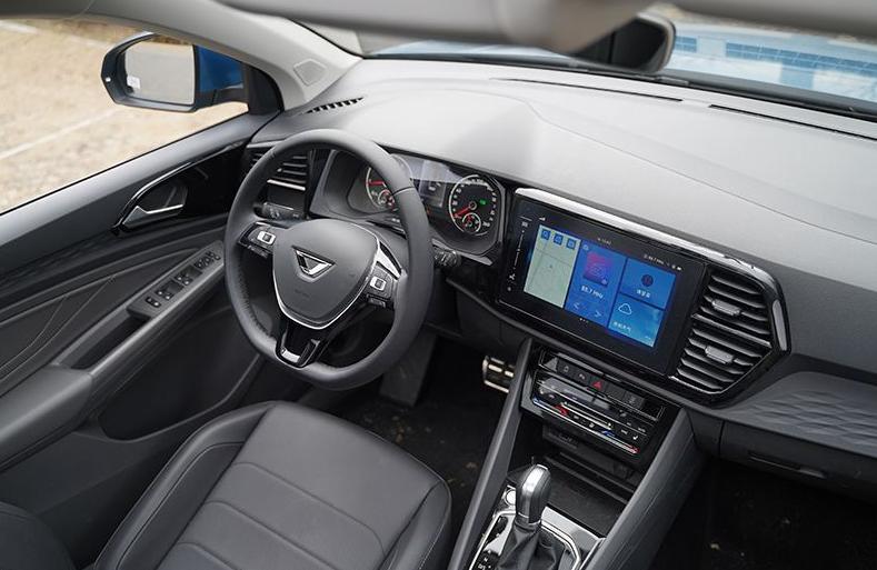 捷达vs7和哈弗h6哪个更值得推荐,12万买哈弗h6