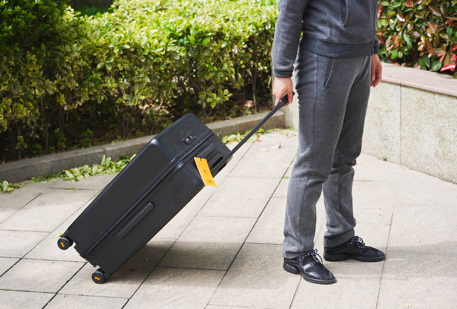 24寸地平线8号行李箱对比20寸评测,地平线8号行李箱24寸能装多少东西