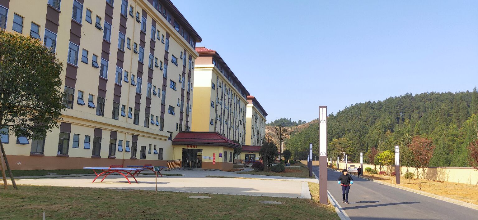 ″寓你一见钟意寝——探访黄平民中宿舍文化节