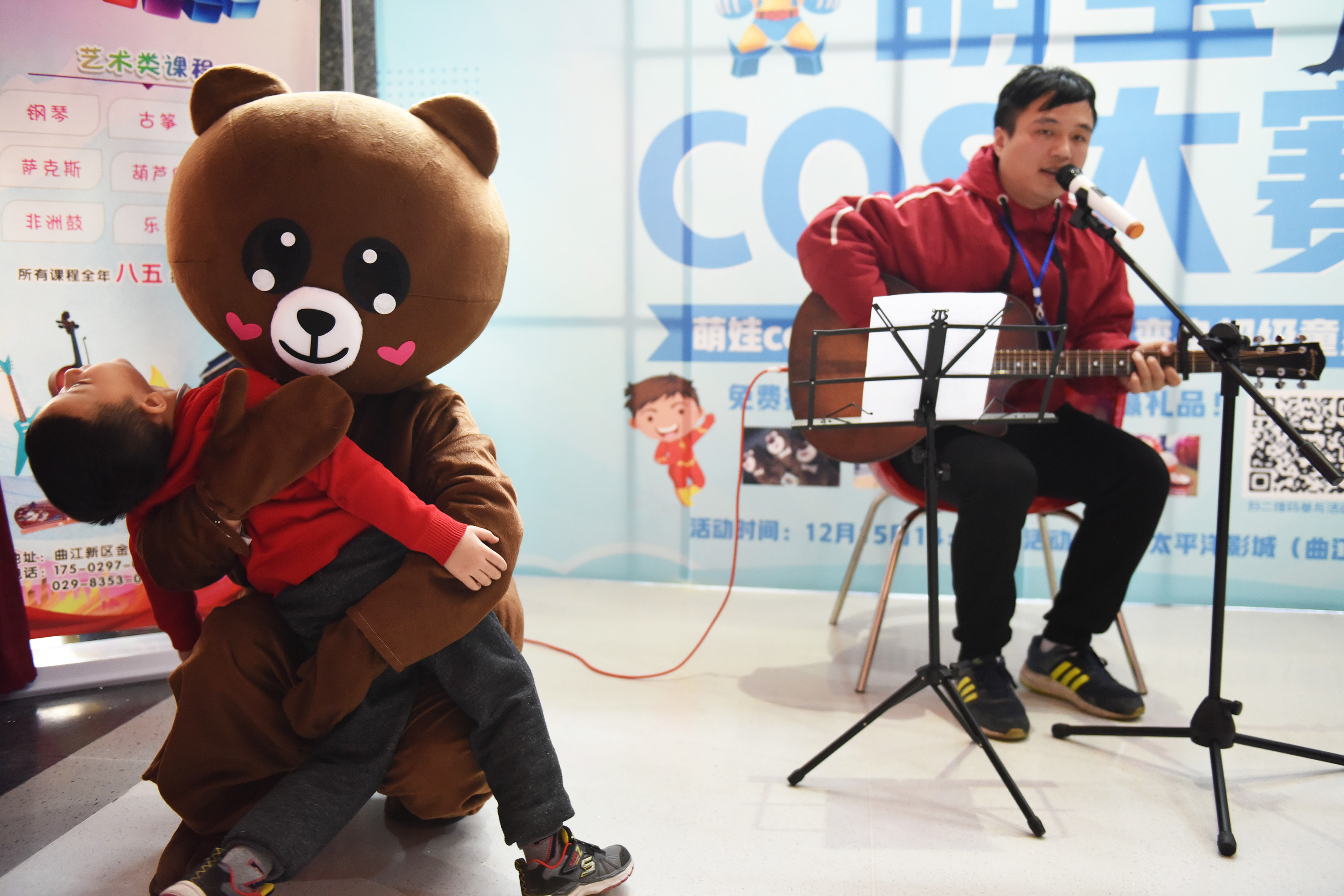 “欣慰孩子上台锻炼后的成长”——太平洋影城萌宝cos大赛侧记