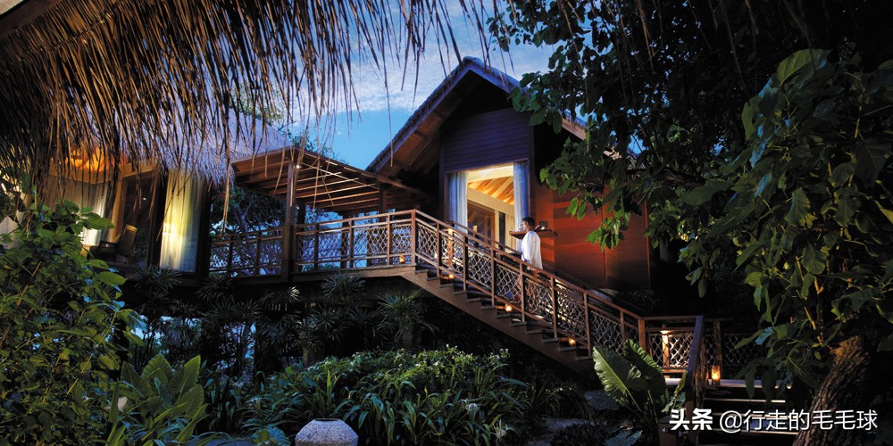 大海高尔夫球场,大海中央的球场