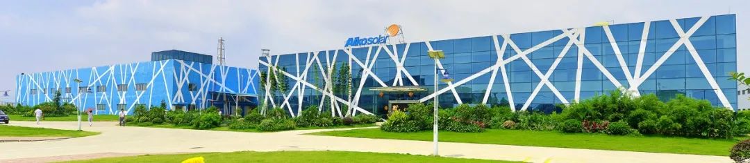 章管家7月签约额与新签约用户高速增长