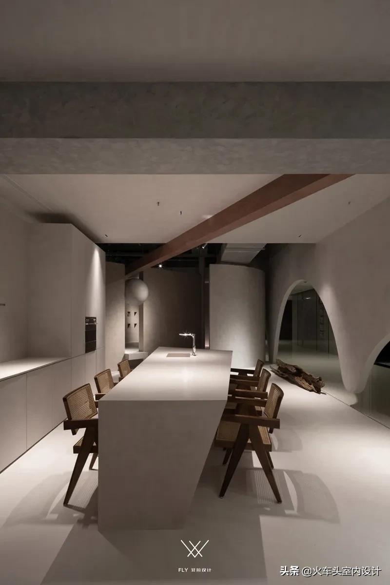 鑿叉媺璁捐瑁呴グ,鑿叉媺璁捐鐩存挱