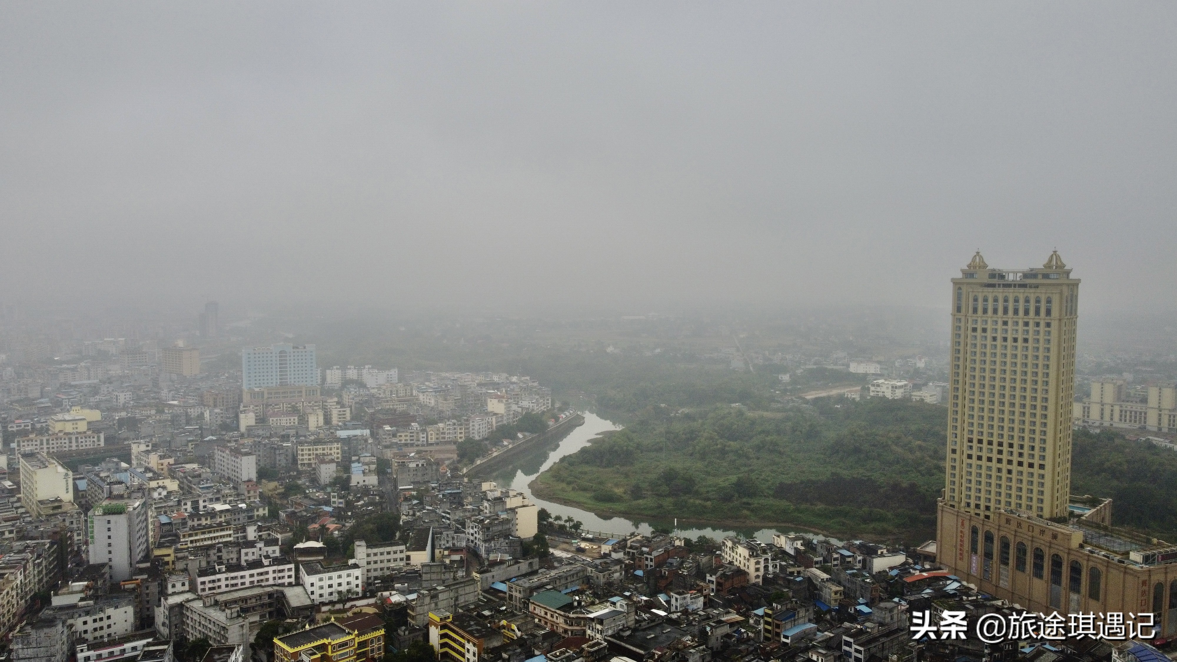 在东兴哪里可以换越南特产 (东兴口岸买什么越南特产比较便宜)