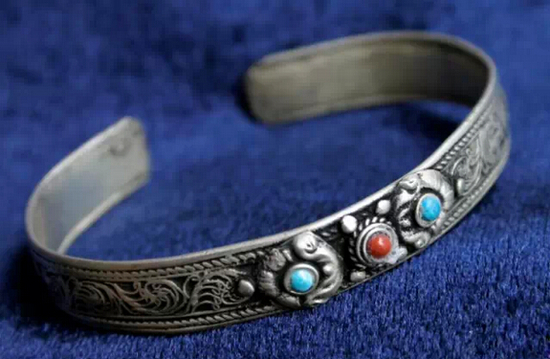 足银泰银藏银苗银哪个最好,藏银泰银苗银925银有什么区别