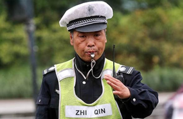 为什么辅警的工资特别低,辅警工资低为什么还要当辅警