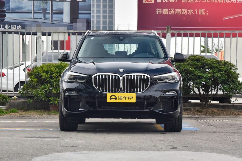 宝马x5m雷霆版2021款油耗,宝马x5油耗2.0t一公里是多少