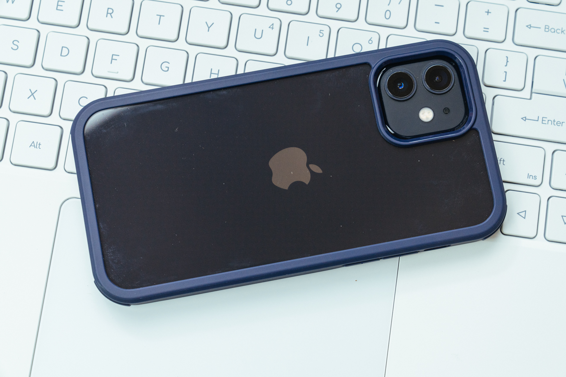 iphone12pro原装透明保护壳测试,iphone12无镜头保护手机壳