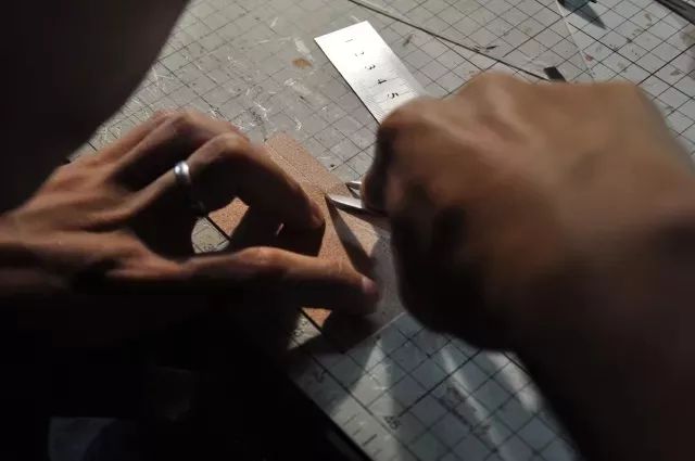 钱包夹包的制作,钱包制作教程真皮包边